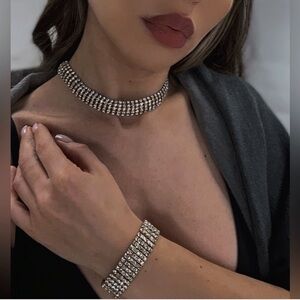 CHOKER NECKLACE + BRACELET ⚡️